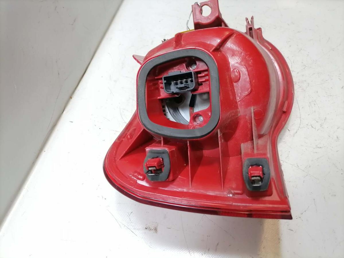 VW Passat 3C original R&uuml;cklicht R&uuml;ckleuchte Schlussleuchte rechts Kombi Bj.2009